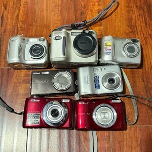 Lot Of 7 Nikon Digital Cameras Broken For “Parts/Repair-Only”Read Below For Info